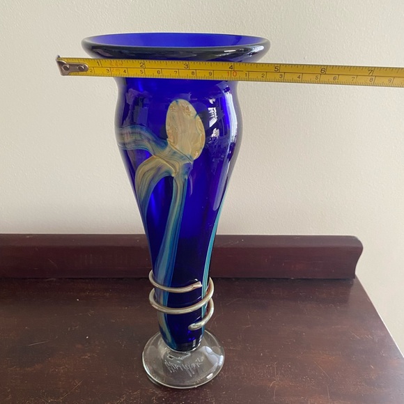 Glass Vase - Picture 9 of 12